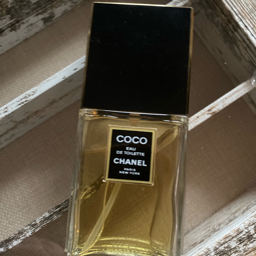 CHANEL Coco Eau de Toilette with Black Cap and Gold Hue